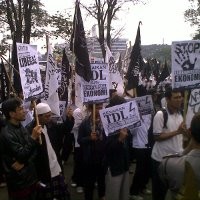 Demo Buruh Tolak TDL Hampir Ricuh