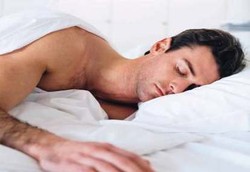 Kenapa Kemaluan Pria Rajin Bangun Pagi?