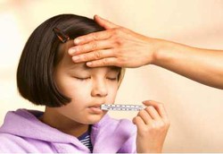 Jangan Kompres Anak Demam dengan Air Es