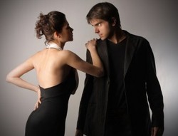 Alasan Pasangan Mulai Mencari Orang Ketiga