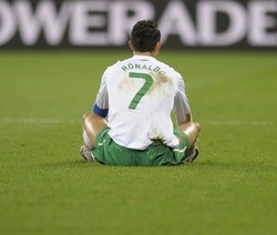 Ronaldo Masih Ingin Berduka Sendirian