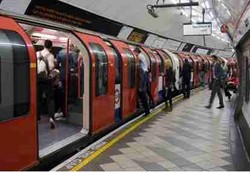 Naik Kendaraan Umum Baik untuk Kesehatan