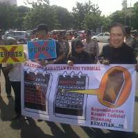 Desak Pemilihan Pimpinan KY Dipercepat, ICW Cs Demo Istana