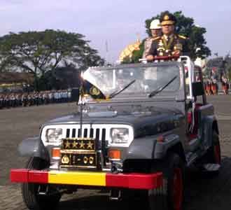 Peringatan HUT ke-64 Bhayangkara 