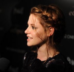 Kristen Stewart Tak Mau Jadi Angelina Jolie