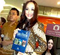 Angelina Sondakh Rilis Buku