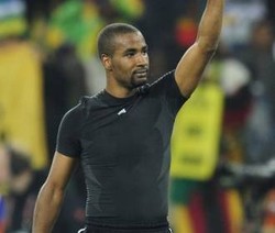 Cacau Diragukan Tampil