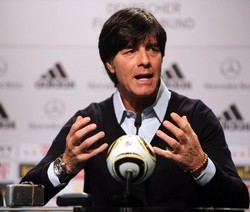 Loew Temukan Kelemahan Lawan