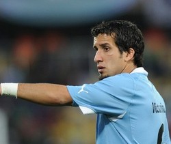 Cedera, Godin Digantikan Victorino