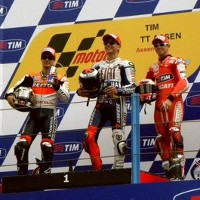 Rossi Absen, Masih Ada Pedrosa & Stoner