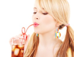 Empat Alasan Kurangi Konsumsi Soda