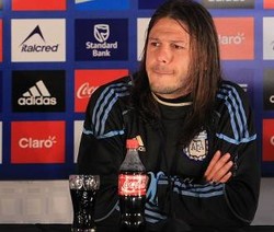 Demichelis Minta Jerman Lebih Hormat