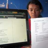 Warnet di Lokalisasi Kremil Gratiskan Layanan PSB Online