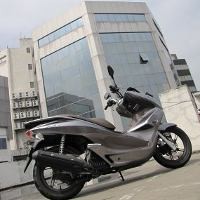 Honda PCX, Si Bongsor Irit BBM