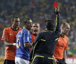 Ronaldo: Melo Jangan Pulang ke Brasil