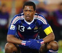 Thuram Minta Evra Dicekal