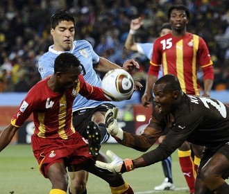 Uruguay ke Semifinal Lewat Adu Penalti