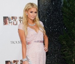 Habis Nonton Piala Dunia, Paris Hilton Ditahan