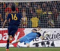Casillas Tahan Penalti berkat Saran Reina