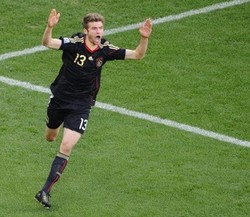 Mueller, Ballboy yang Mempermalukan Maradona