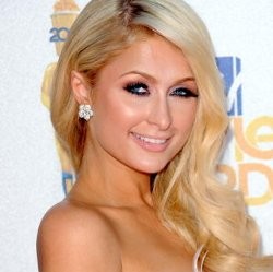 Nonton Piala Dunia, Paris Hilton Tersangkut Kasus Narkoba