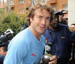 Uruguay Makin Pincang