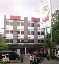 3 Bom Molotov Dikirim ke Puslabfor