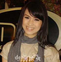 Digosipin Punya Video Porno Bareng Ariel, Donita Cari di Internet