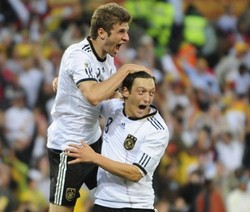 Platini Senang Lihat Gebrakan Pemain Muda