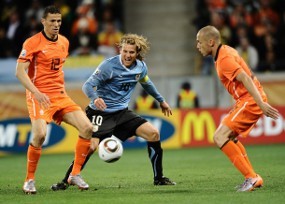 Sinyal Waspada untuk Lini Belakang