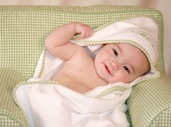 Cara Merawat Kulit Bayi Yang Sensitif