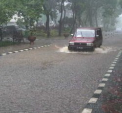 Hujan Lebat, Gedung DPR Kebanjiran