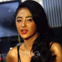 Ditipu Rp 850 Juta, Dewi Persik Kecewa Pada Polisi