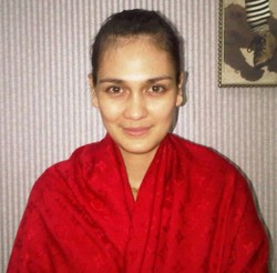 Luna Maya Minta Maaf, Farhat Abbas Pertimbangkan Mencabut Laporannya