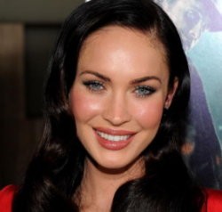 Megan Fox Tepis Gosip Nikah Karena Hamil