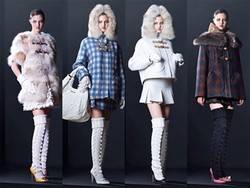 Variasi Rok Mini dalam Koleksi Miu Miu