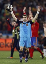 Casillas Pecahkan Rekor
