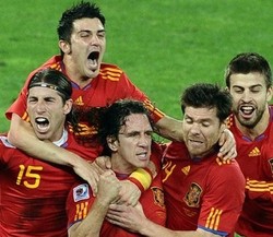 Spanyol Memang Lebih Layak Menang