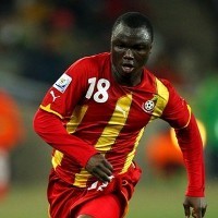 Adiyiah Pertimbangkan Main di Luar Milan