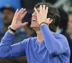 Jerman Luput Angka, Dapat Biru, Dicekik Paul