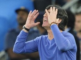 Jerman Luput Angka, Dapat Biru, Dicekik Paul