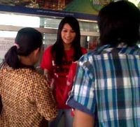 Tata Mahadewi Bagikan Tiket TransJ