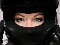 Tips Cantik Untuk Pengendara Motor Wanita
