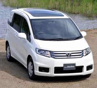 Honda Luncurkan Freed Spike