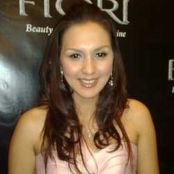 Nonton Piala Dunia, Donna Agnesia Jalan Kaki 3 Km