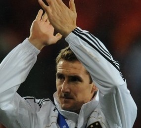 Klose Tumbang karena Flu