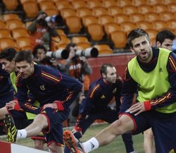 Belanda Terbuka, Spanyol Sembunyi-sembunyi
