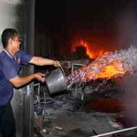 Gudang Pabrik Sepatu di Pandaan Terbakar