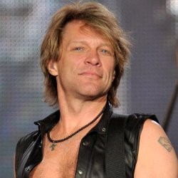 Otot Betis Cidera, Jon Bon Jovi Nekad Konser