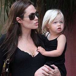 Jolie Tak Masalah Putrinya Bergaya Bak Cowok